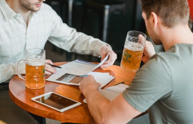 Cómo medir el rendimiento de un restaurante: indicadores más allá de las ventas