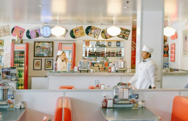 Cómo reducir la rotación de personal en restaurantes: 5 estrategias tecnológicas que funcionan