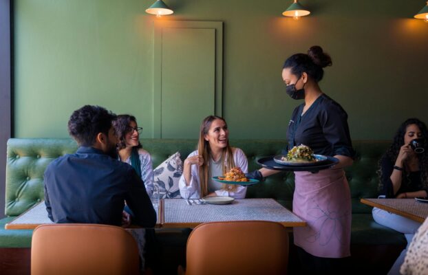 Cómo mejorar la rentabilidad de un restaurante: 5 errores operativos que te hacen perder dinero